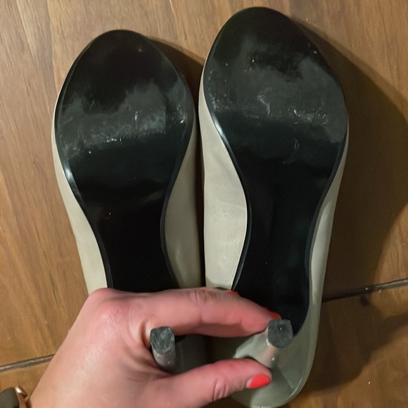 Nine West Rounded Toe Pumps - Picture 3 of 6